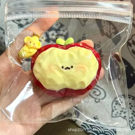 A homemade food-grade silicone stress-relieving toy made by pinching the same red apple as on Xiaohongshu, a slow rebound gift from Pinching Fun A homemade food-grade silicone stress-relieving toy made by pinching the same red apple as on Xiaohongshu, a slow rebound gift from Pinching Fun
